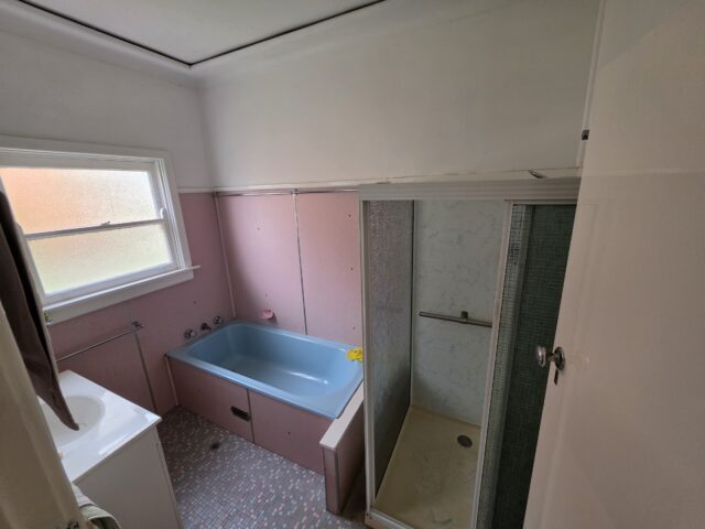 Bathroom Asbestos Removal Sydney: Costs, Timelines and Safety